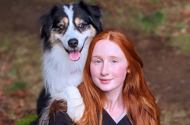 This Australian Shepherd is breaking the internet thanks to her BFF Mary Peters. (Photo: Instagram.com/my_aussie_gal)