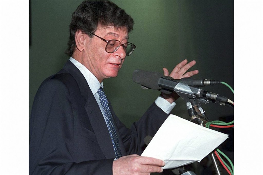 2 November 1997: Mahmoud Darwish recites some of h