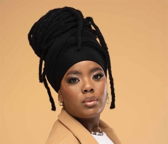 Amapiao singer Cnethemba Gonelo, who wants to connect with her late sister.