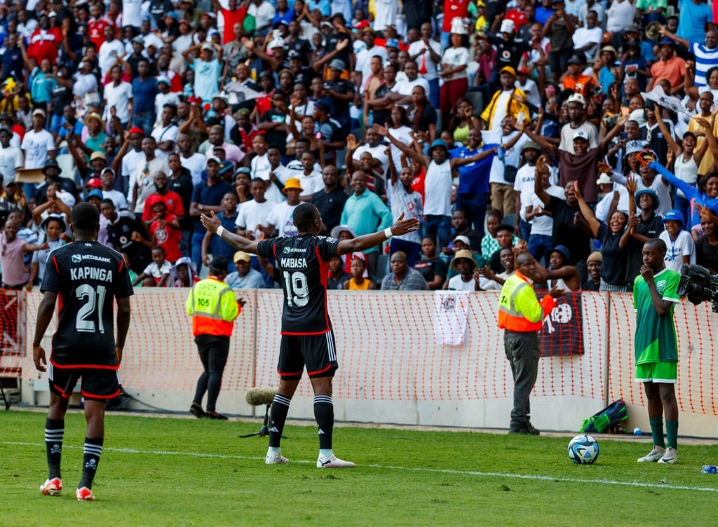 Sport | Mabasa dances on the edge, sparking fiery Soweto Derby rivalry: 'There is a thin line'