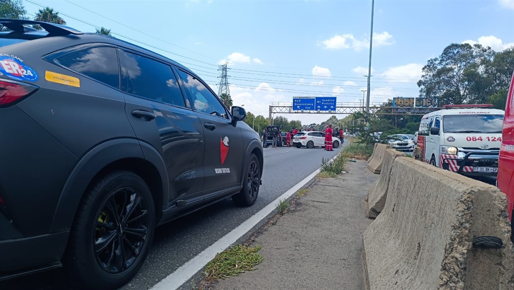 Police have arrested the man who was driving recklessly also talking on the cellphone in the M1 North freeway in Johannesburg on Friday afternoon, 8 March.
