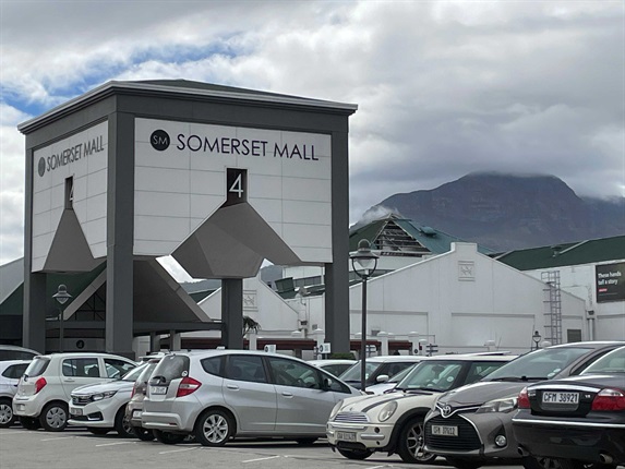 <p><strong>Somerset Mall reopens after storm devastation</strong></p><p>It was business as usual at the popular Somerset Mall on Tuesday after the heavy winds ripped off some parts of the building towers.</p><p>The mall was closed off to the public on Sunday and Monday following the disruptive weather.</p><p>Mall management said their main concern was the safety of shoppers.</p><p>The mall took the executive decision to close the mall to prevent any further damage.</p><p>No injuries have been reported and their teams were doing maintainance checks to make sure all loose sheets are secured.</p><p><em>- Lisalee Solomons</em></p><p>(Photo: Chelsea Ogilvie/News24)</p>