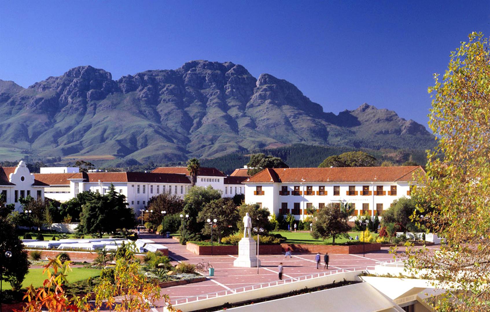 Die Rooiplein op die Universiteit Stellenbosch (US) se kampus.  Foto: Argief