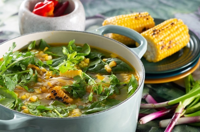 hicken and spinach soup with corn