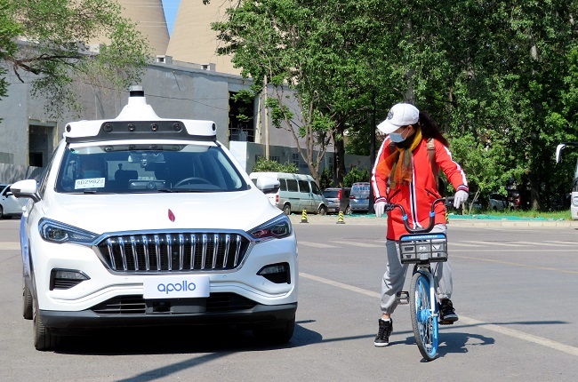 Baidu launches China's first driverless taxi servi
