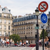 Car ban in Paris sees bicycle usage double since 2022 – report
