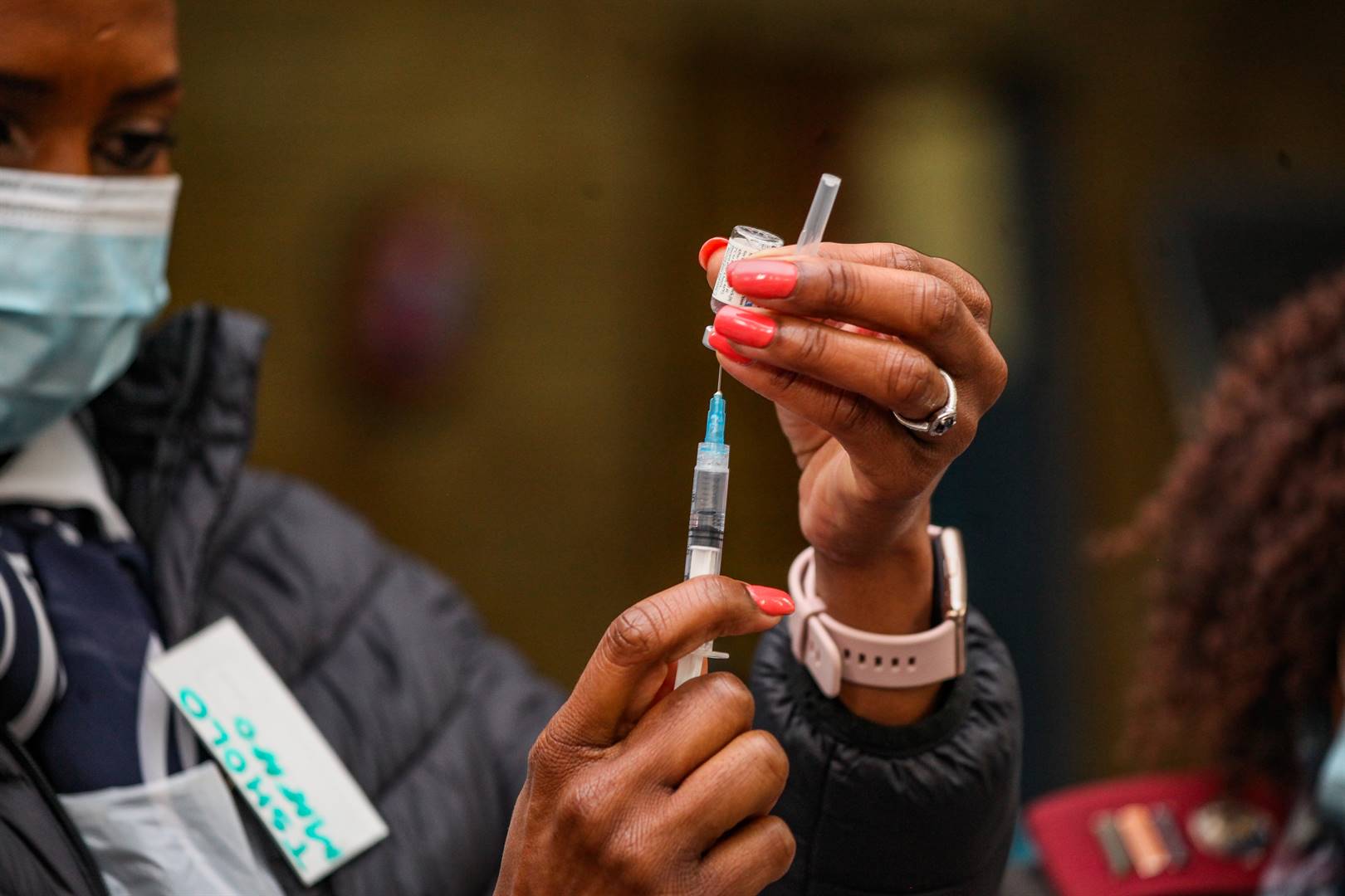 Talle foute het die regering se inentingsprogram teen Covid-19 gekenmerk, al het Suid-Afrika ’n aantal voordele gehad wat ons ’n voorsprong gegee het wat entstowwe betref. Foto: Deaan Vivier