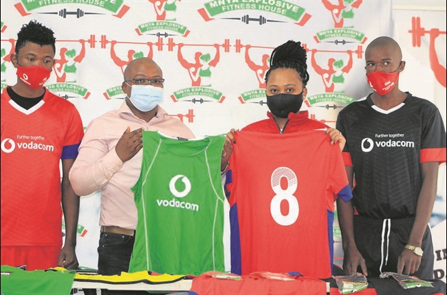 Jabu Mhlangu Donates Football Kit To A Gauteng Academy