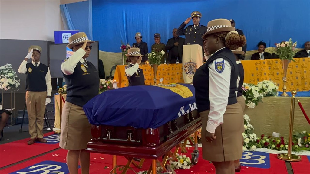 Slain JMPD officer Nombulelo Linda Mthimkhulu was 