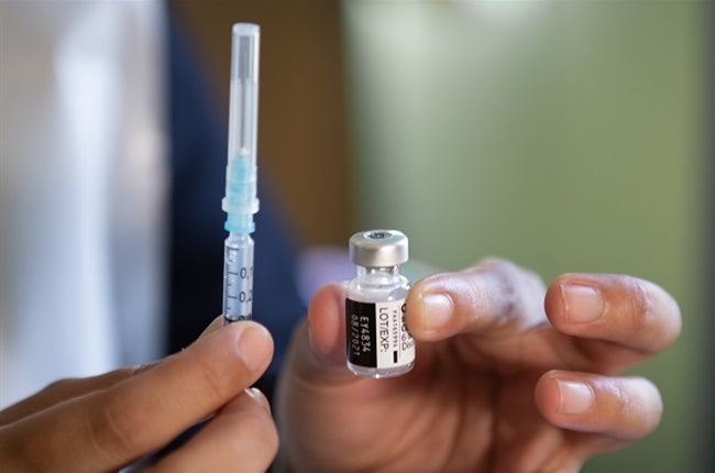 Eastern Cape Plans To Ramp Up Vaccination Drive With 30 000 Daily Target News24 [ 430 x 650 Pixel ]