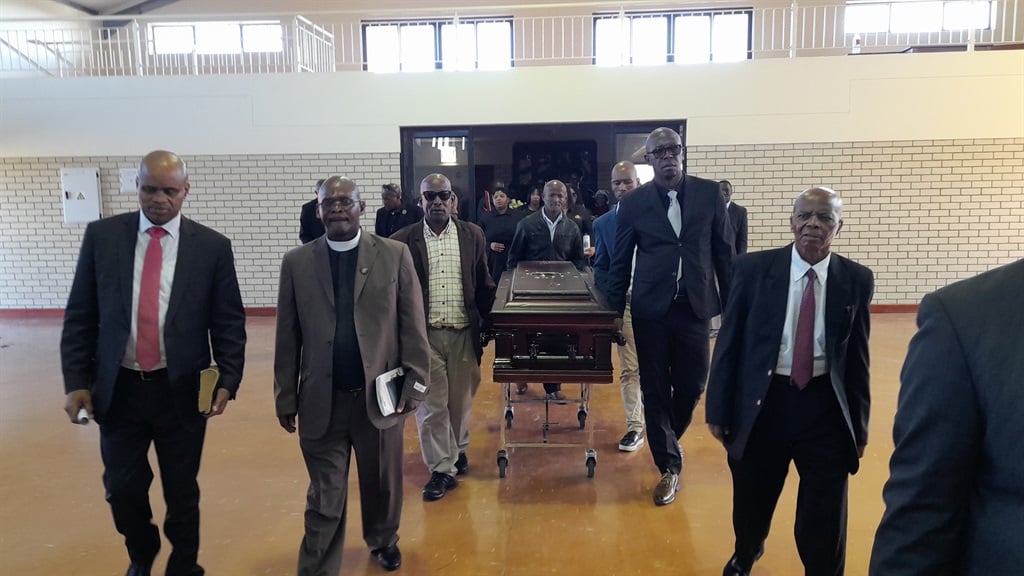 Residents from Nyanga bid a farewell to tata Chris