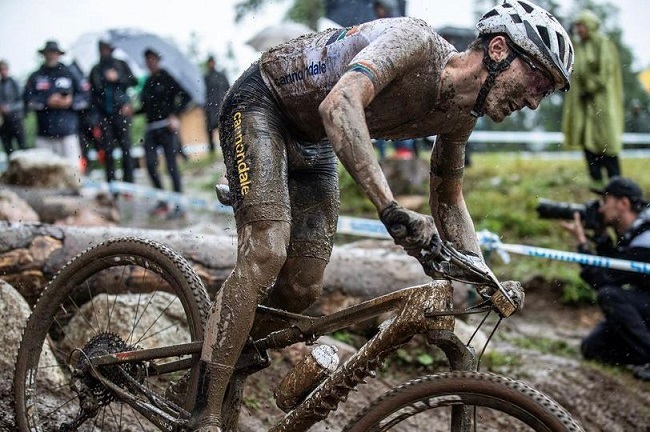 Alan getting dirty and doing the business, in France (Photo: Cannondale)