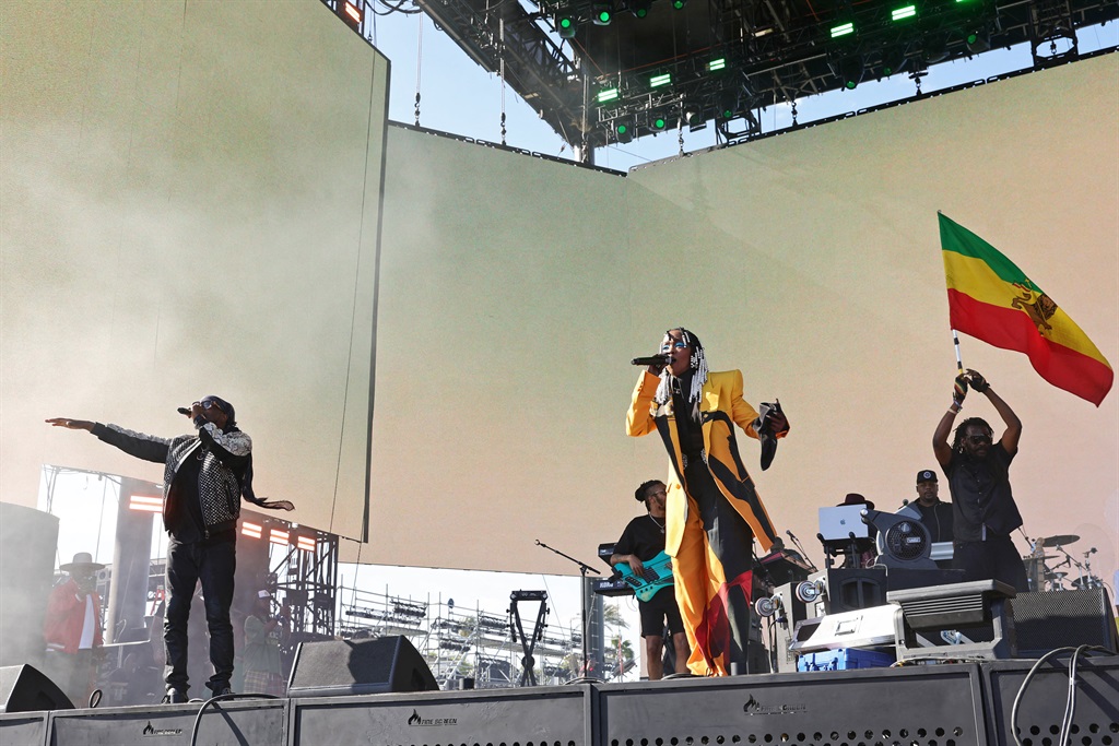 Wyclef Jean and Lauryn Hill perform at Coachella S