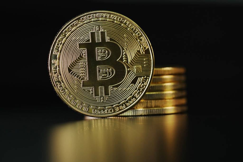 Bitcoin jatuh ke level terendah enam bulan