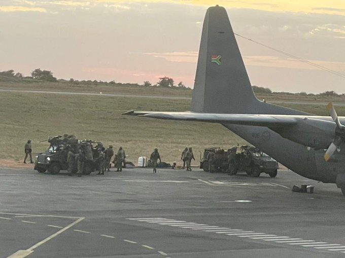 SANDF special forces arriving in Mozambique for the SADC mission.