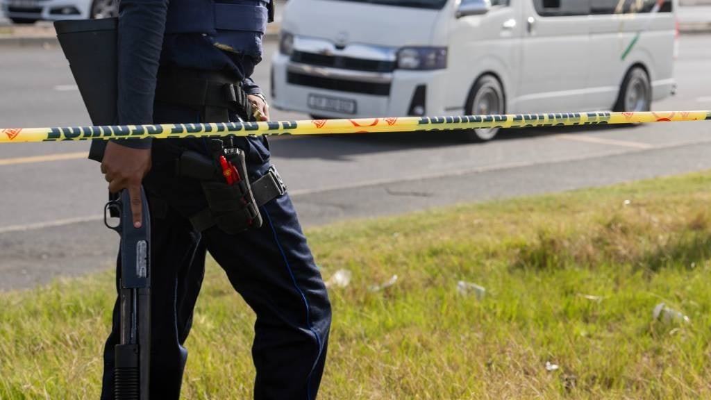 A team of SAPS officers and multiple law enforcement task teams rescued a kidnapped victim and arrested two alleged kidnappers. (Jaco Marais/Gallo Images/Die Burger)
