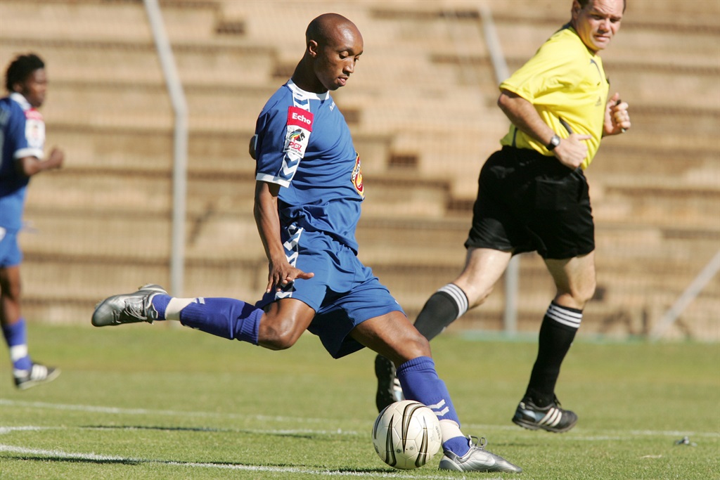 JOHANNESBURG, SOUTH AFRICA - 11 December 2005, Bongani Cashibe during the PSL match between Jomo Cosmos and Tembisa Classic at Rand Stadium in Johannesburg, South Africa.