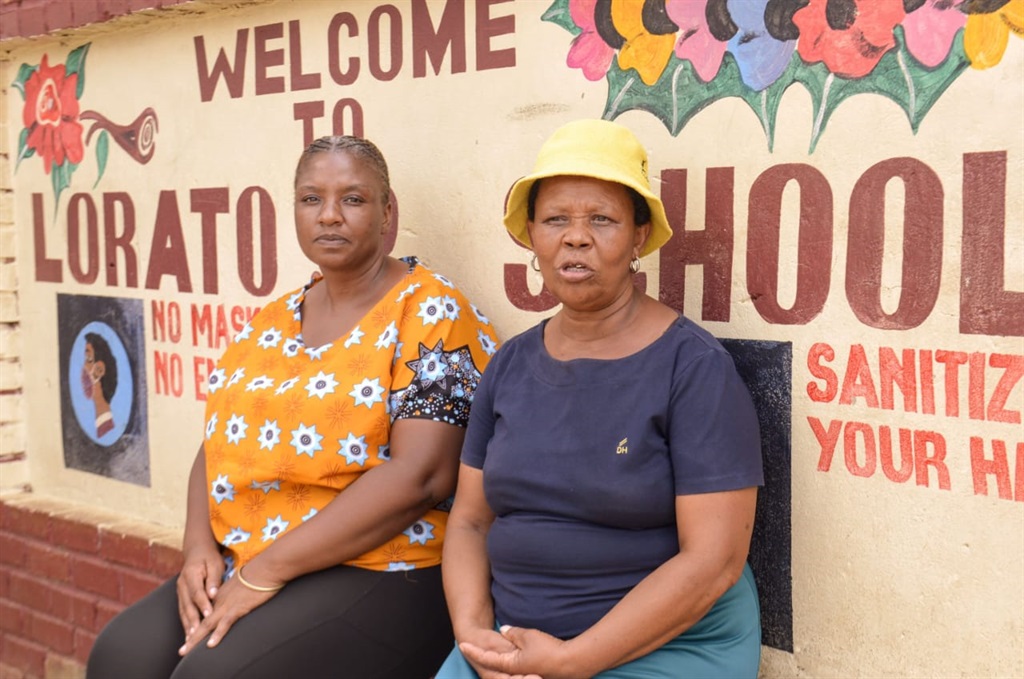 Parents Dipolelo Peega and Malebo Ramagofu are pleading with department of education to help them with scholar transport. Photo by Raymond Morare 