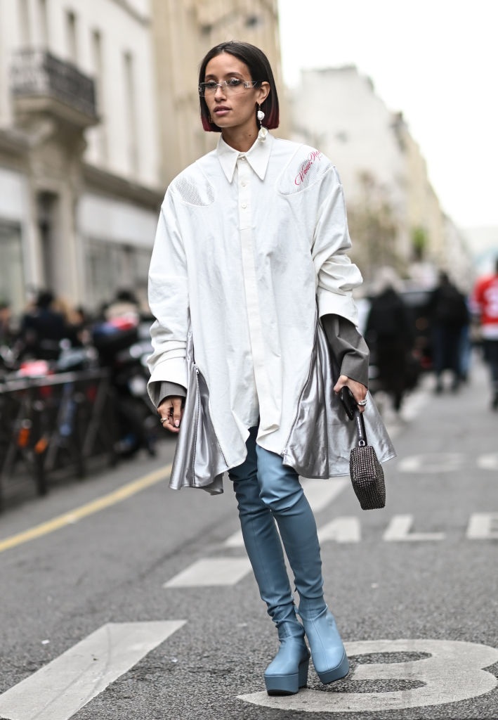 We picked 20 street style looks from Paris Fashion Week to sprinkle a ...