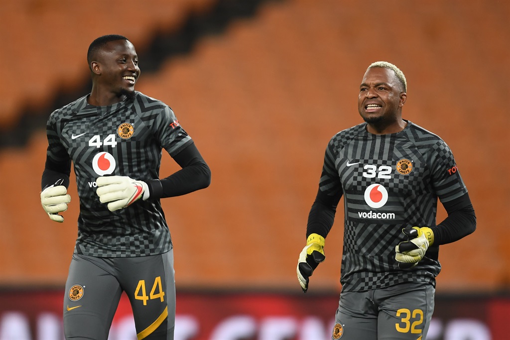 JOHANNESBURG, SOUTH AFRICA - OCTOBER 19: Bruce Bvuma and Itumeleng Khune of Kazier Chiefs during the DStv Premiership match between Kazier Chiefs and TS Galaxy at FNB Stadium on October 19, 2022 in Johannesburg, South Africa. (Photo by Lefty Shivambu/Gallo Images)