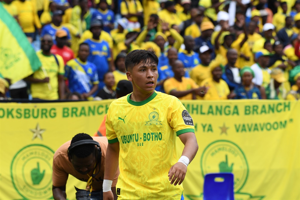 Mamelodi Sundowns midfield star Marcelo Allende has been forced to continue waiting for his international return. 