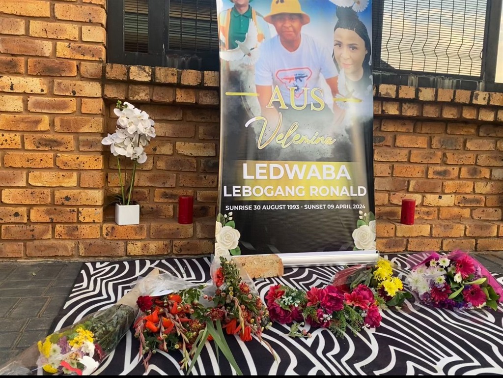 Comedian Aus Velemina was remembered with a floral tribute. Photo by Keletso Mkhwanazi