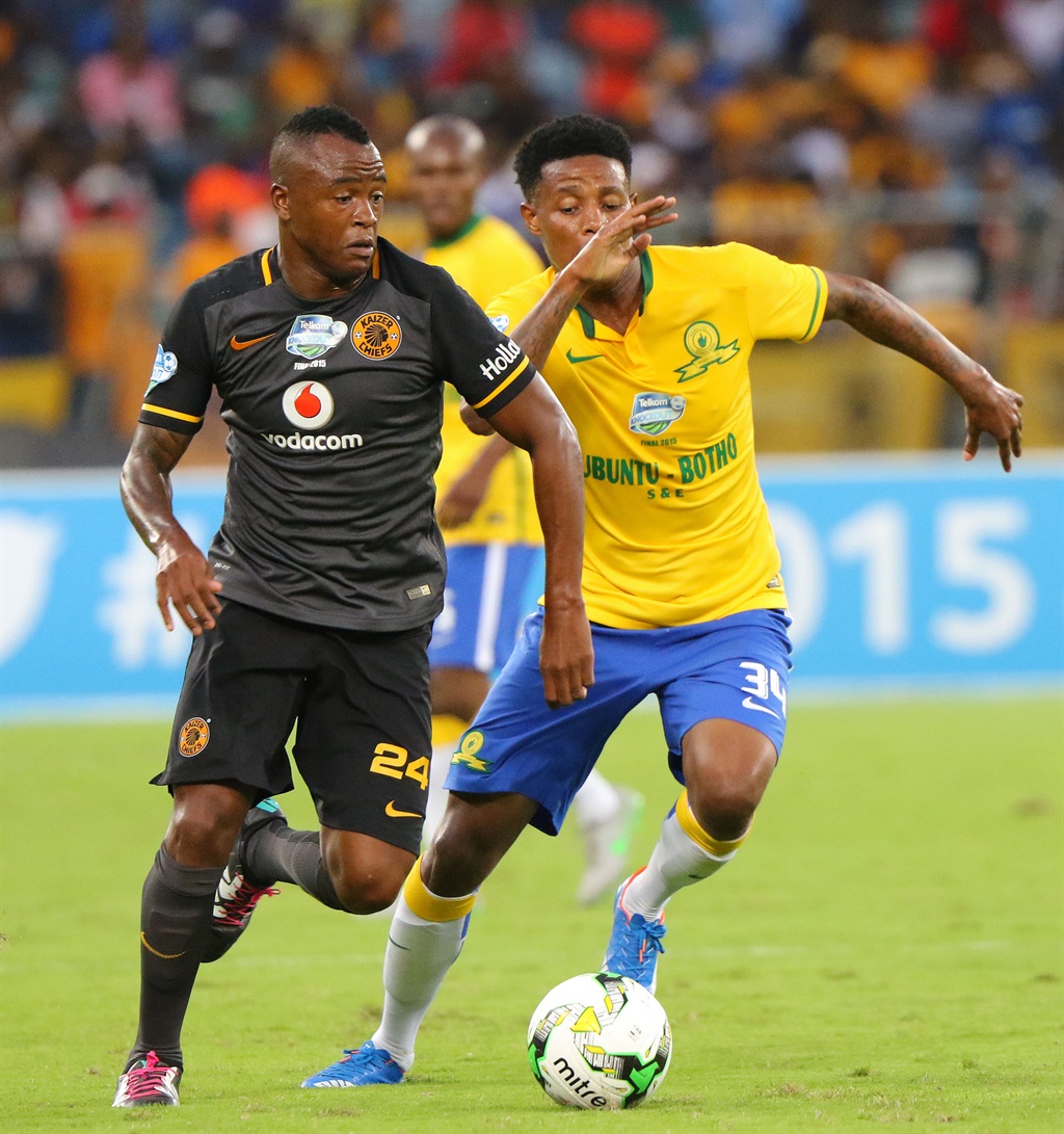 DURBAN, SOUTH AFRICA - DECEMBER 16: Tsepo Masilela of Kaizer Chiefs and Bongani Zungu of Mamelodi Sundowns during the Telkom Knockout Final match between Kaizer Chiefs and Mamelodi Sundowns at Moses Mabhida Stadium on December 16, 2015 in Durban, South Africa. (Photo by Anesh Debiky/Gallo Images)