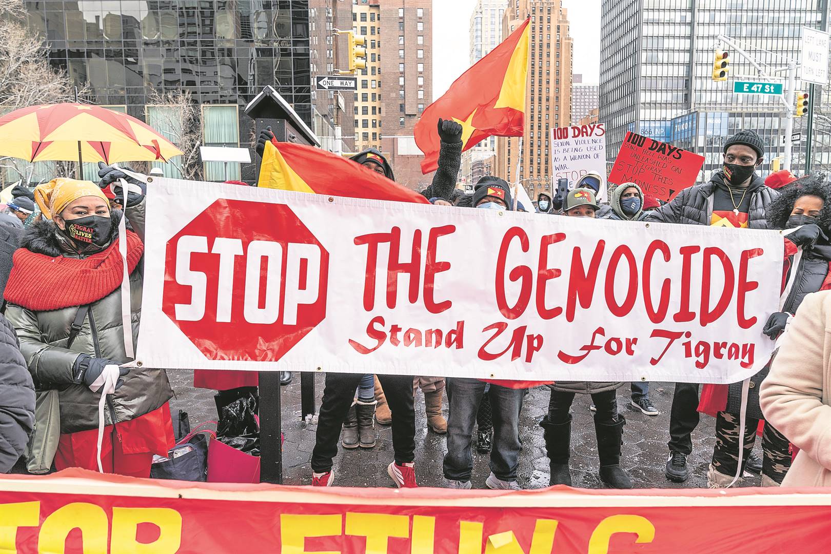 Protesters with Tigray flags in New York are calling for an end to the genocide in this area. Photo: Getty Images
