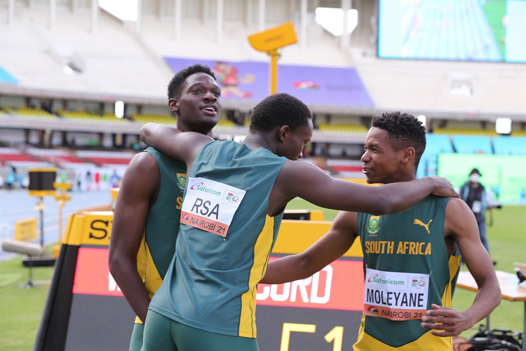 SA relay team of Mihlali Xotyeni, Benjamin Richardson, Sinesipho Dambile and Lucky Moleyane set a new record at the Under-20 World Championships in Kenya. Photo: Gallo Images