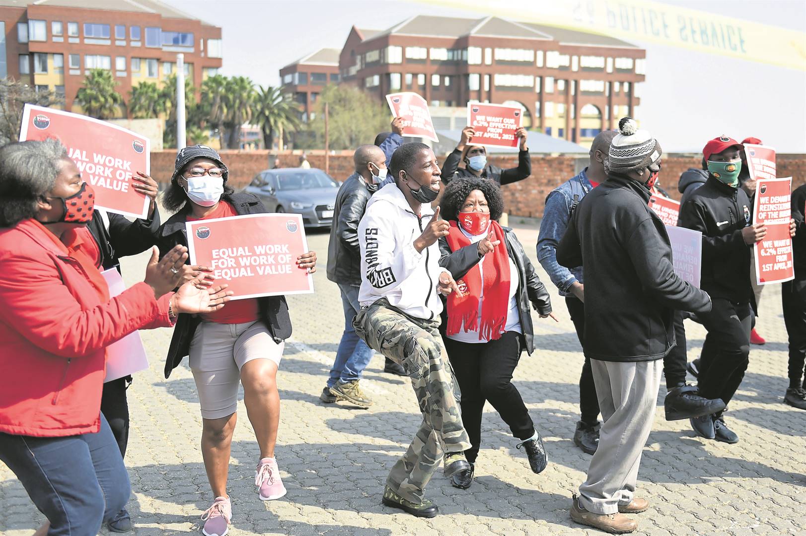 Scores of Nehawu members picketed outside the Constitutional Court in Joburg over government defaulting on the wage agreement signed three years ago. Photo by Christopher Moagi