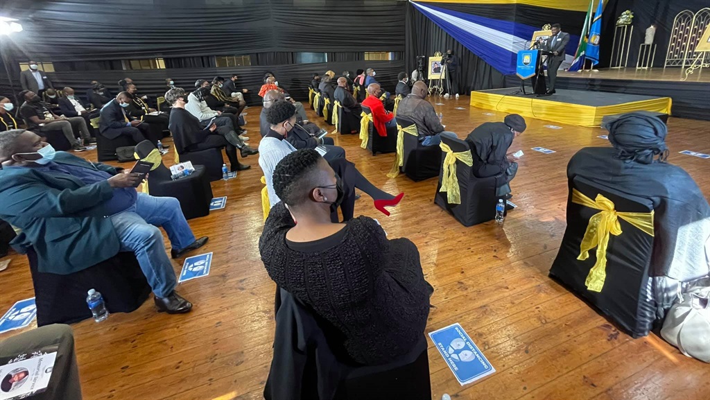 Deputy Higher Education Minister Buti Manamela delivers a message of support at the memorial service of Nosicelo Mtebeni on Wednesday at the University of Fort Hare, East London Campus. Photo: DHET/Facebook