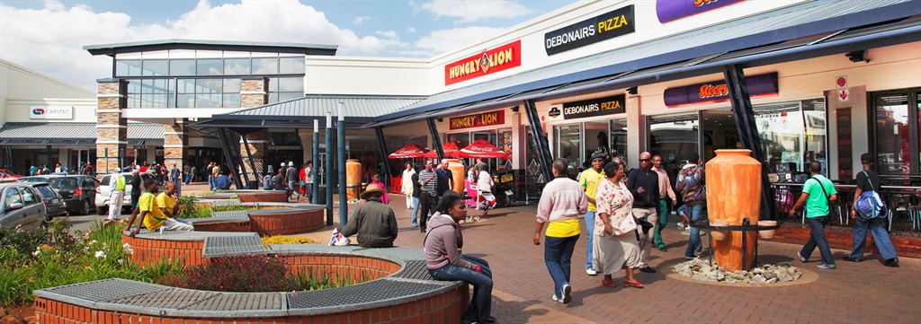 Jabulani Mall was extensively looted during the July unrest.  But 45% of tenants have
reopened for trade. 
Photo: Resilient