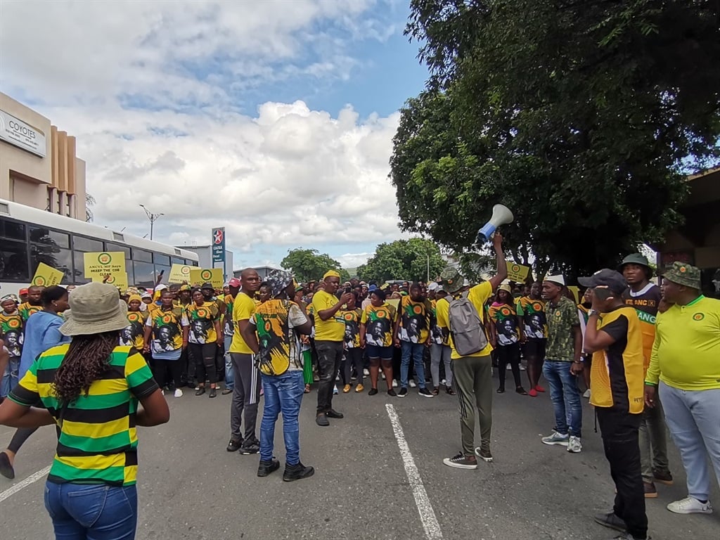 ANC Youth League in Mpumalanga wants the police to address crime on one of Mbombela's infamous streets. Photo by Bulelwa Ginindza 