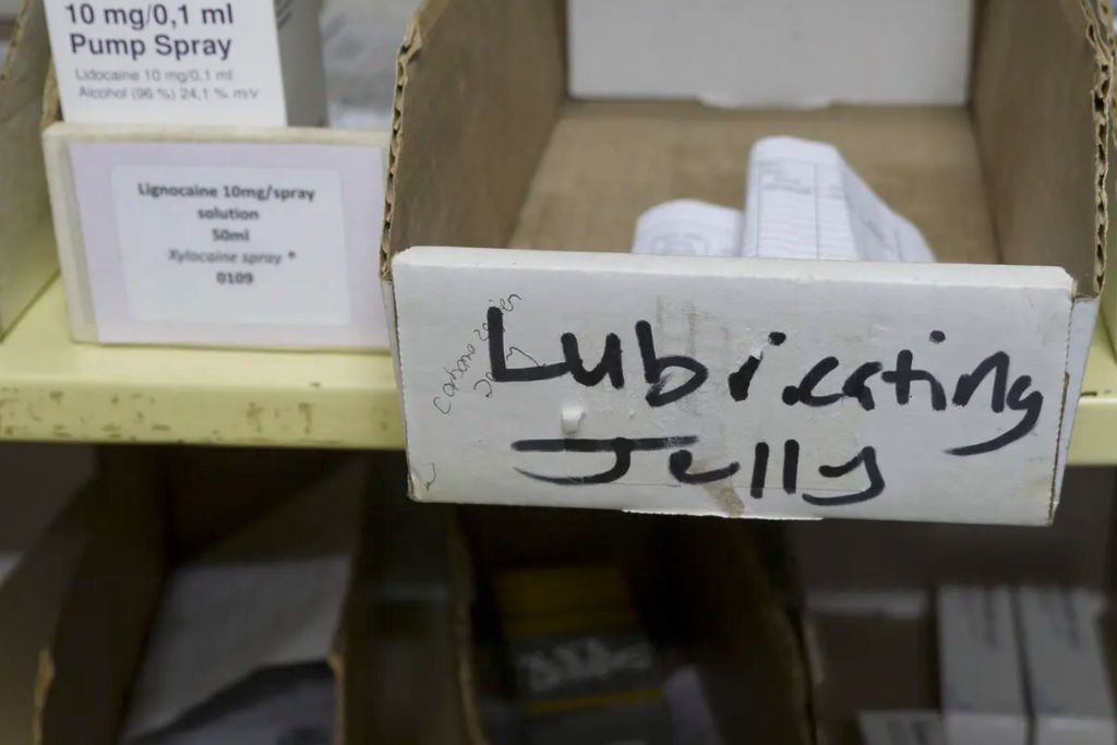 A box for lubricants at a clinic monitored by Rits