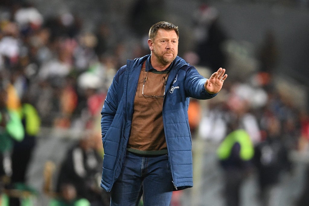 JOHANNESBURG, SOUTH AFRICA - AUGUST 29:Cape Town City FC coach Eric Tinkler during the DStv Premiership match between Orlando Pirates and Cape Town City FC at Orlando Stadium on August 29, 2023 in Johannesburg, South Africa. (Photo by Lefty Shivambu/Gallo Images)