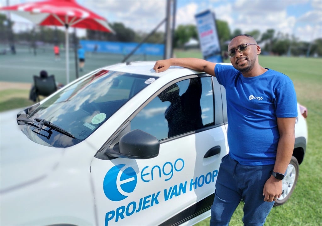 Edward Kotwana won R500 for selling tickets in the Engo Project of Hope.  Photo: Lientjie Mentz