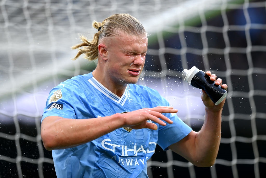 MANCHESTER, ENGLAND - MARCH 31: Erling Haaland of Manchester City reacts during the Premier League match between Manchester City and Arsenal FC at Etihad Stadium on March 31, 2024 in Manchester, England. (Photo by Justin Setterfield/Getty Images) (Photo by Justin Setterfield/Getty Images)