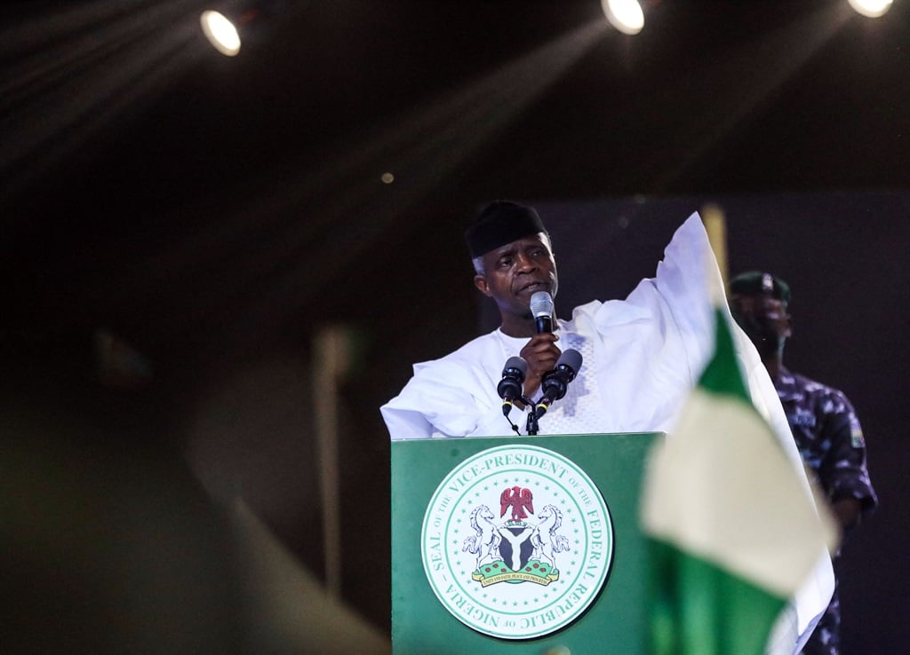 Wakil Presiden Nigeria Osinbajo mencari tiket partai yang berkuasa untuk mencalonkan diri sebagai presiden