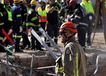 LIVE | George building collapse: Specialists assisting rescuers with 'very difficult operation'