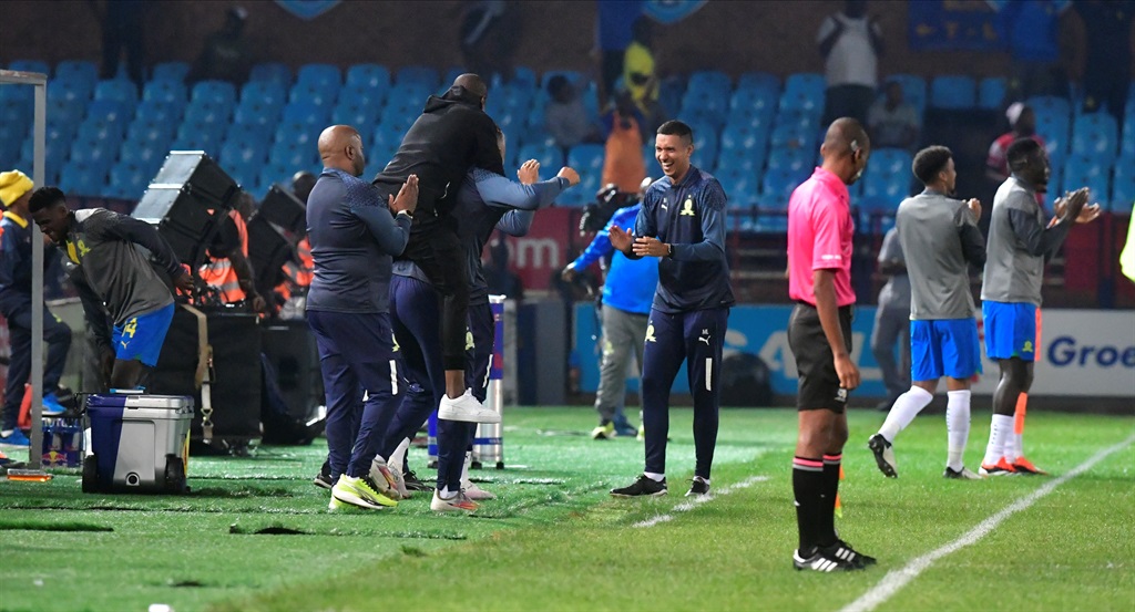 PRETORIA, SOUTH AFRICA - APRIL 02:  Memelodi Sundowns scores and send its fans and dugout into frenzy during the DStv Premiership match between Mamelodi Sundowns and Richards Bay at Loftus Versfeld Stadium on April 02, 2024 in Pretoria, South Africa. (Photo by Sydney Seshibedi/Gallo Images)