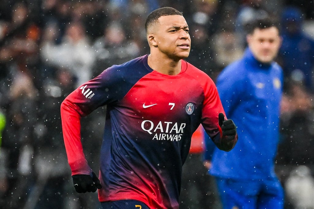 A former France international has stated that Kylian Mbappe should reject a move to Real Madrid.