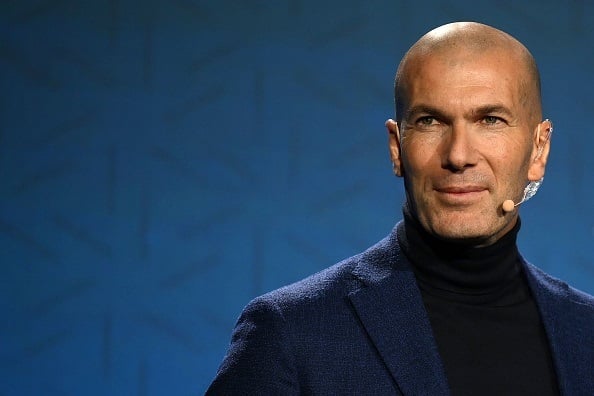 Manchester United must chase Zinedine Zidane if they do part ways with Erik ten Hag, says Kurt Buckerfield. 