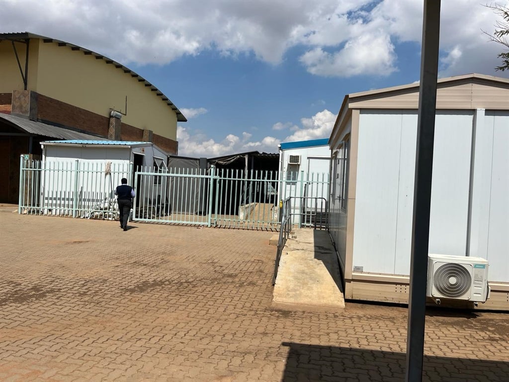 Braamfischerville residents in Soweto had closed their local clinic for about two weeks following service delivery protest. Photo by Nhlanhla Khomola