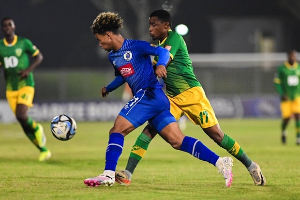 <p><strong>HALFTIME:</strong></p><p>Moroka Swallows 1-0 Orlando Pirates</p><p>SuperSport United 2-0 Golden Arrows</p><p>Chippa United 1-0 Cape Town Spurs</p><p>TS Galaxy 0-0 Royal AM</p>