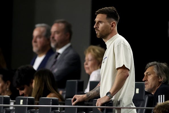 Lionel Messi was reportedly involved in a spat with an opposing manager.