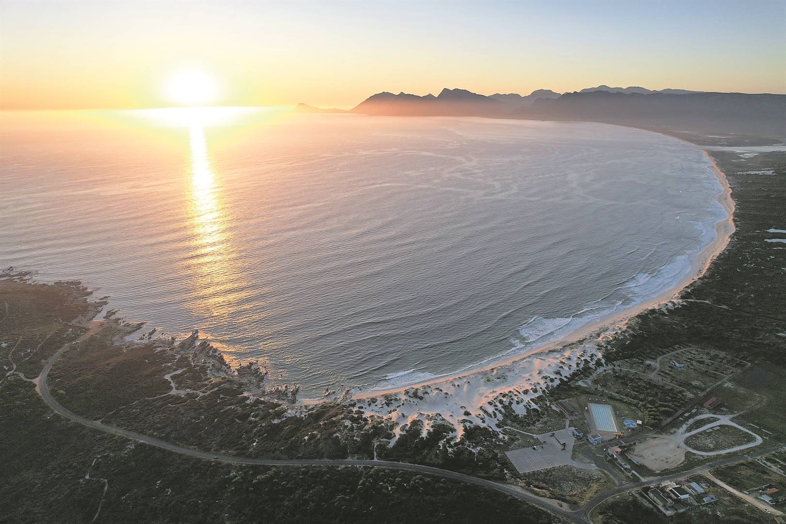 In true Cape style Hermanus showed off all her seasons in one weekend. Even the weather report didn’t get the memo, and the mozzies who thought it was still summer were sent flying backwards before they could grab a bite.Photo: Carl Bloemstein