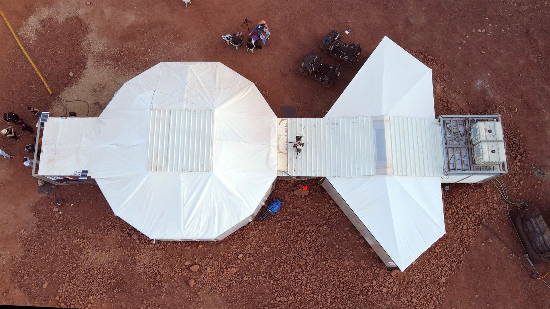 6 Analog Astronauts Are Camping Out In The Israeli Desert For A Month To Simulate Life On Mars 