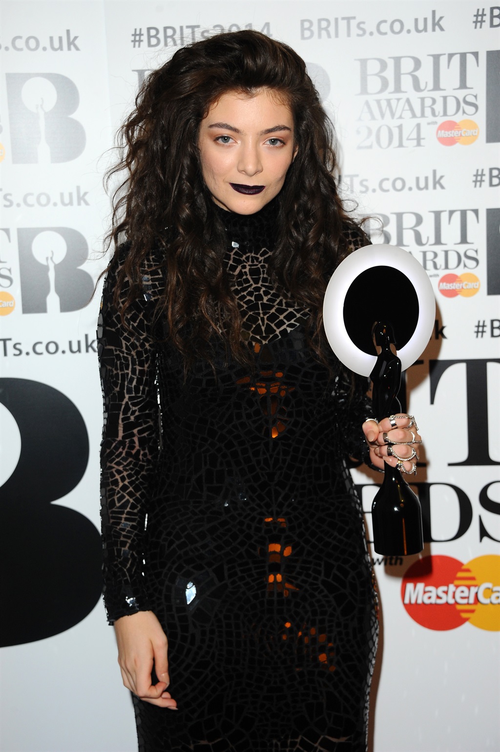 LONDON, ENGLAND - FEBRUARY 19:  Lorde, winner of t