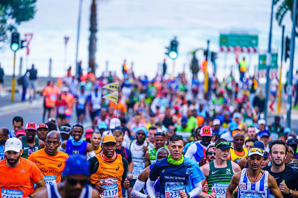 Die Kaapstad-marathon maak Sondag sy terugkeer. Foto: Chris Hitchcock/PhotoSport