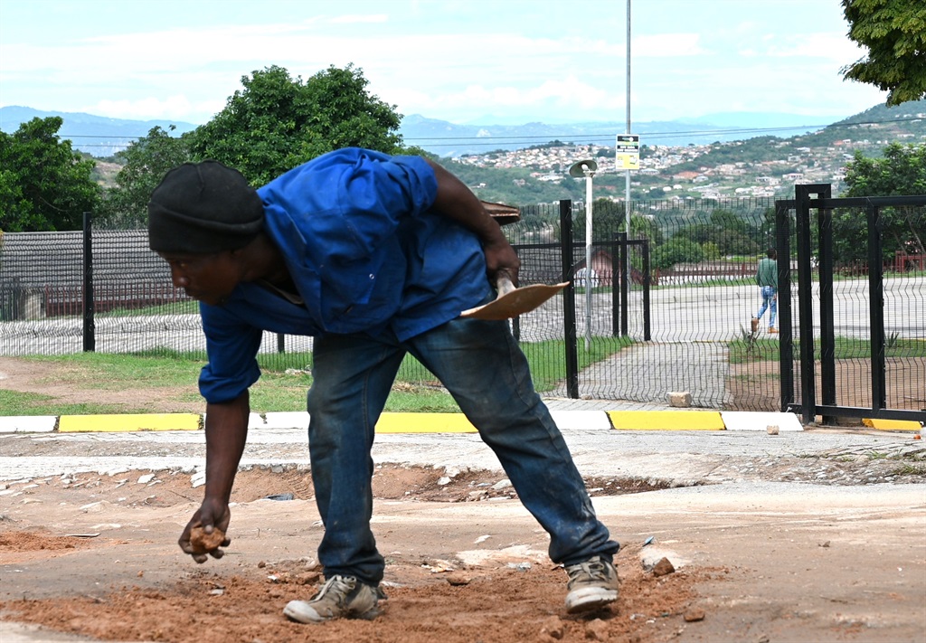 Unemployed Lwazi Mathebula (28) survives by doing odd jobs. Photo by Morapedi Mashashe